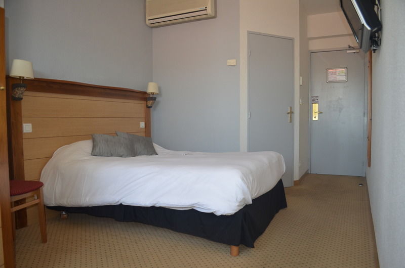 The Originals City Hotel Artyster Clermont Ferrand Клермон-Феран Екстериор снимка
